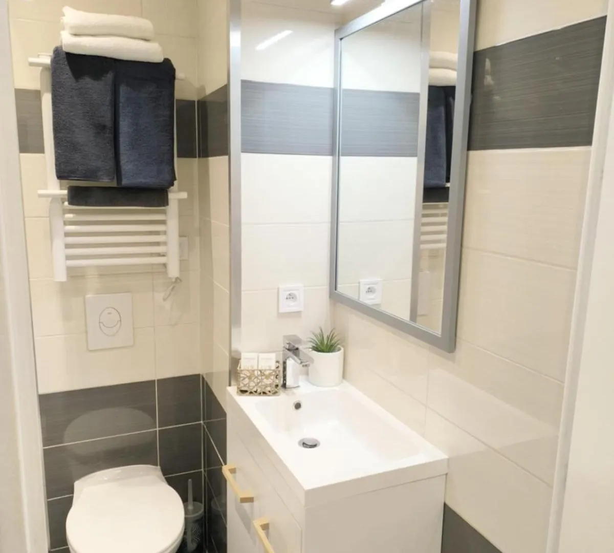 Escapade Cosy Avec Piscine Au Centre-Ville - Ideal Pour Couples Et Professionnels Cannes Apartment