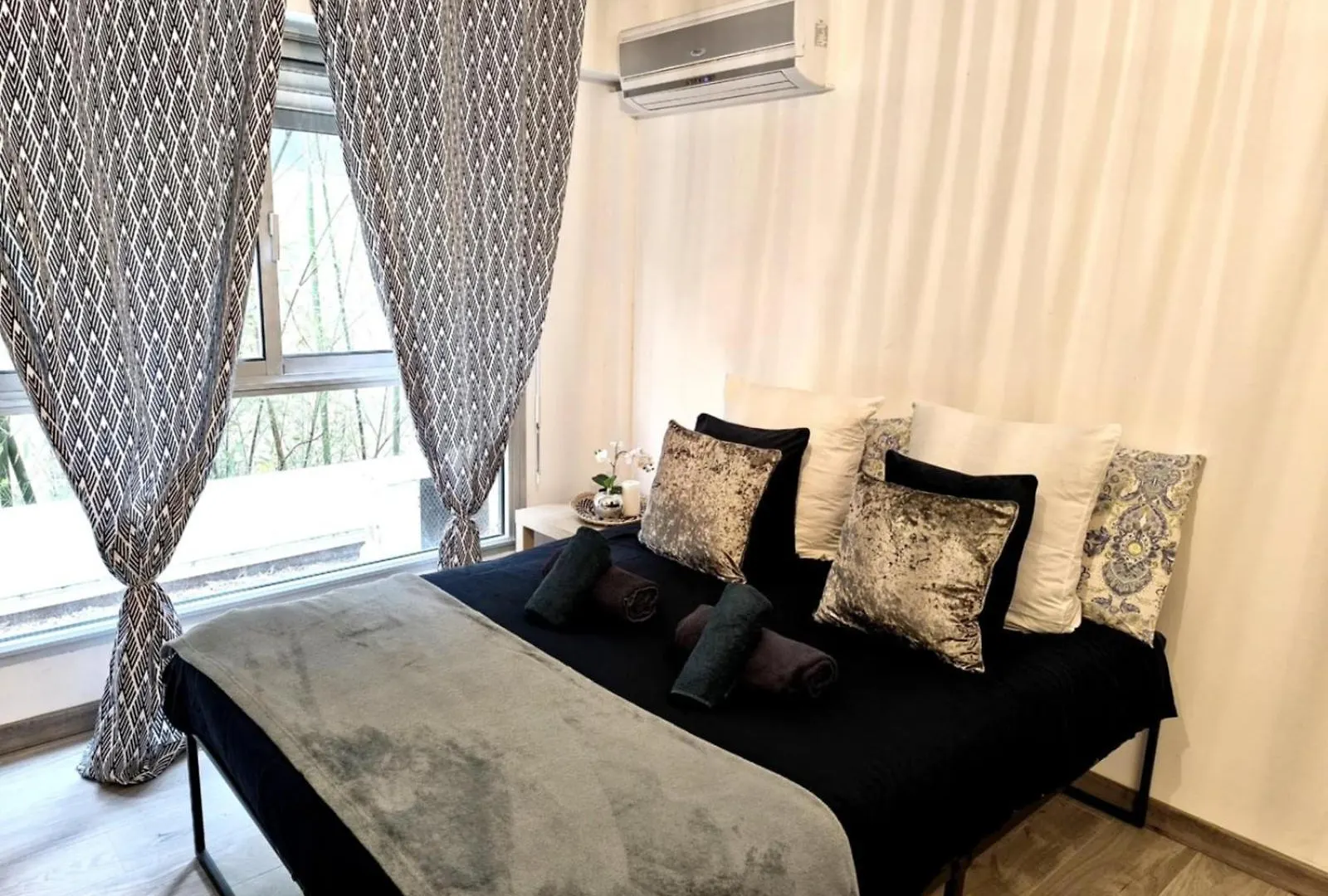 Escapade Cosy Avec Piscine Au Centre-Ville - Ideal Pour Couples Et Professionnels Cannes Apartment